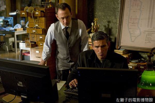 James-Caviezel-and-Michael-Emerson-in-Person-of-Interest-Season-1-2