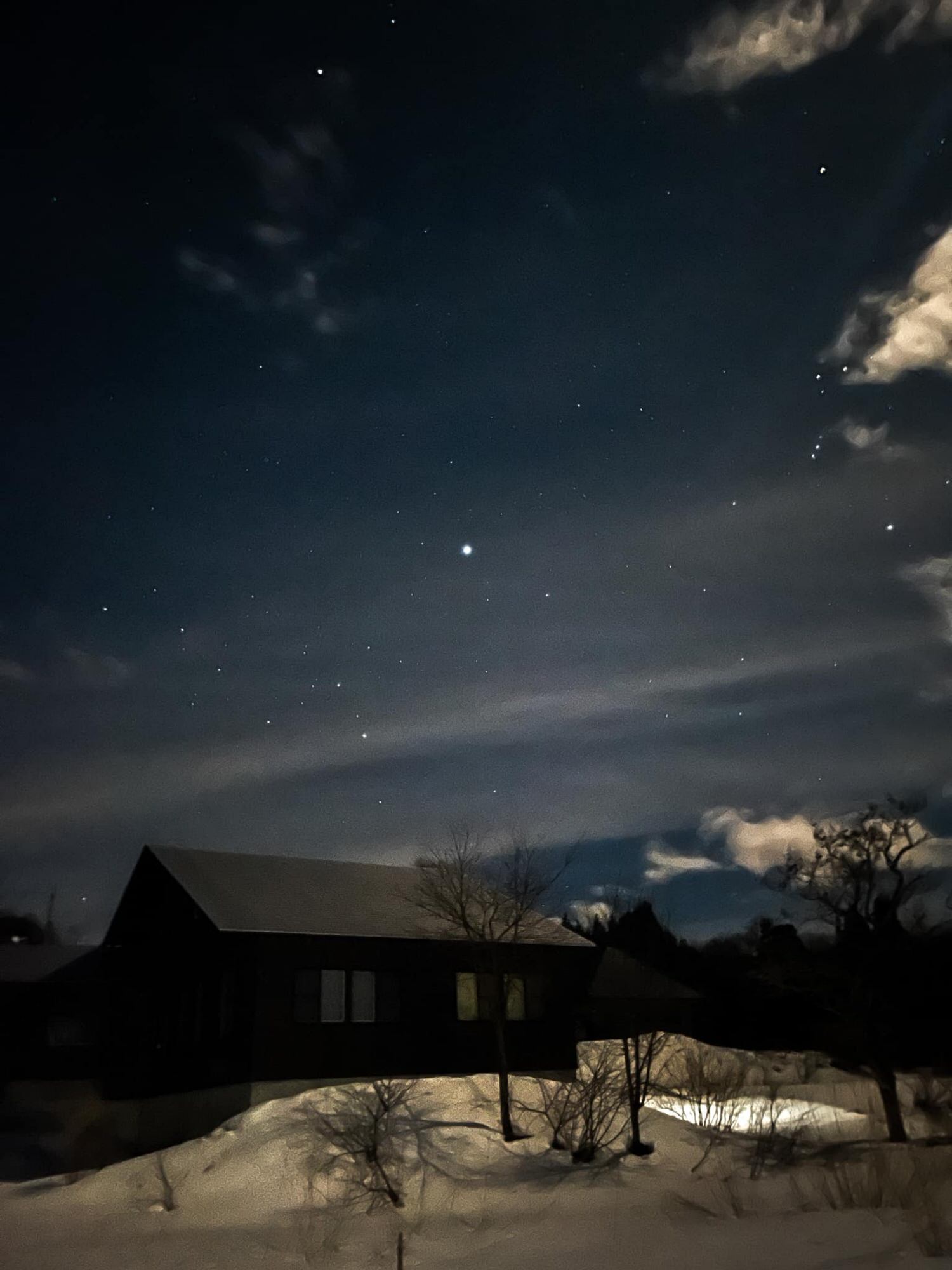 【來去鄉下住兩晚】  下榻非常有生活感！睡榻榻米，竟然準備了7層保暖被窩！