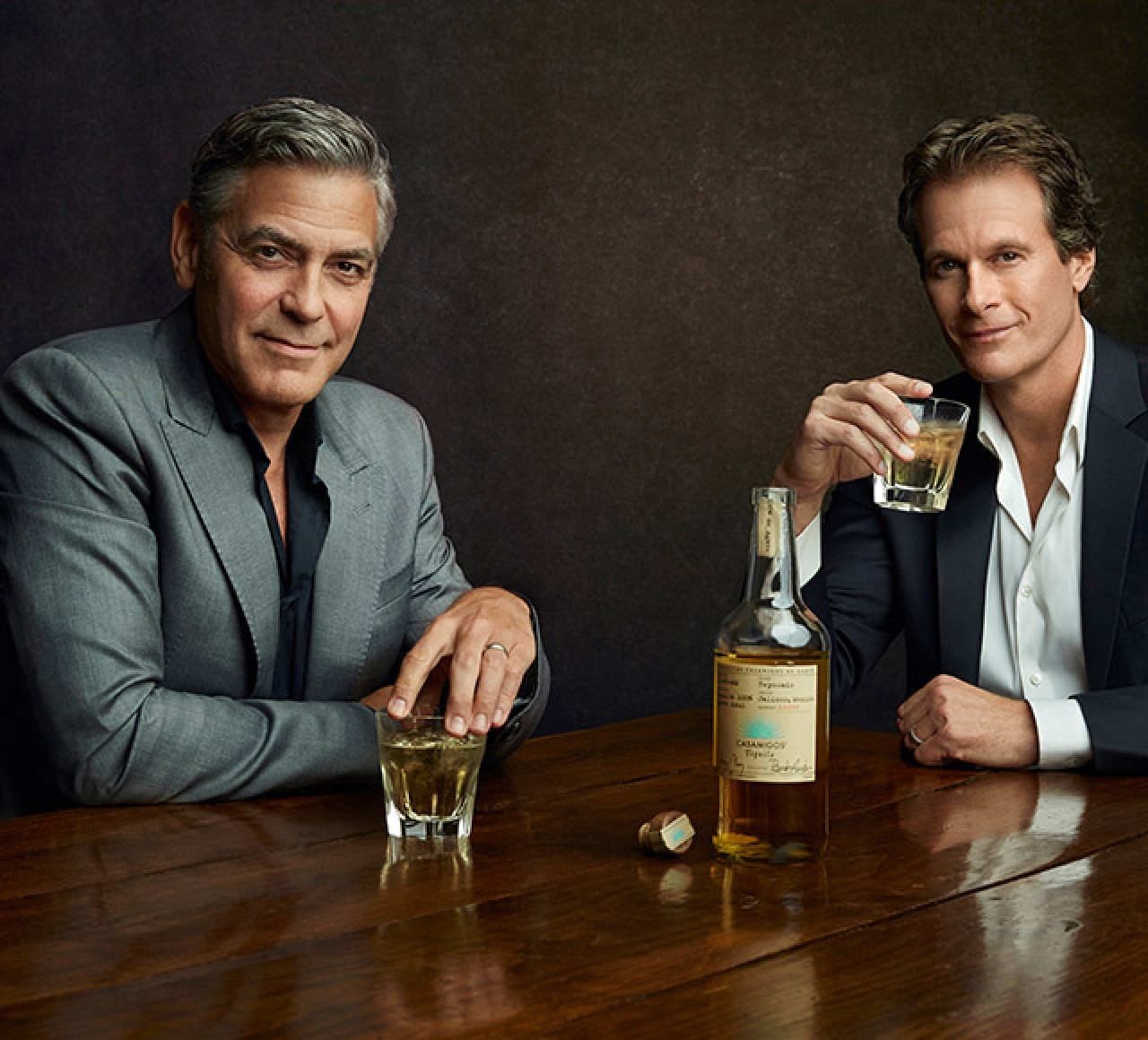 【6位賣酒的好萊塢明星！】 最新：瑪格羅比的琴酒 Papa Salt