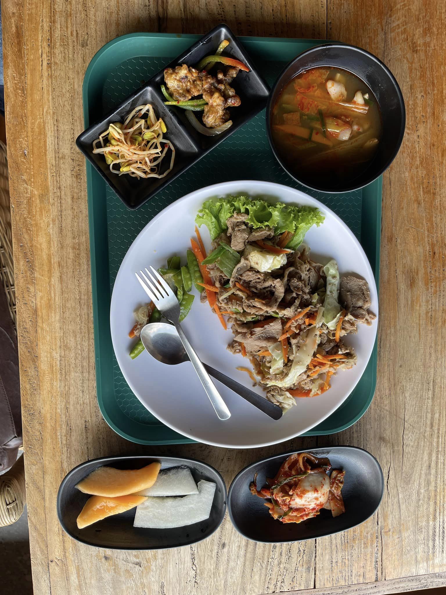 菲律賓語言學校吃什麼？