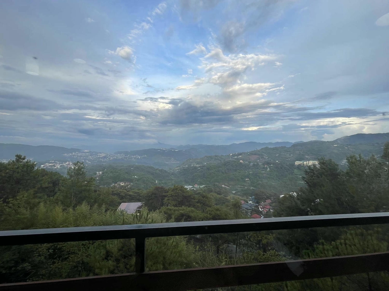 【在菲律賓語言學校吃什麼？】 碧瑤 JIC 超韓的！？ 最好吃的學校？