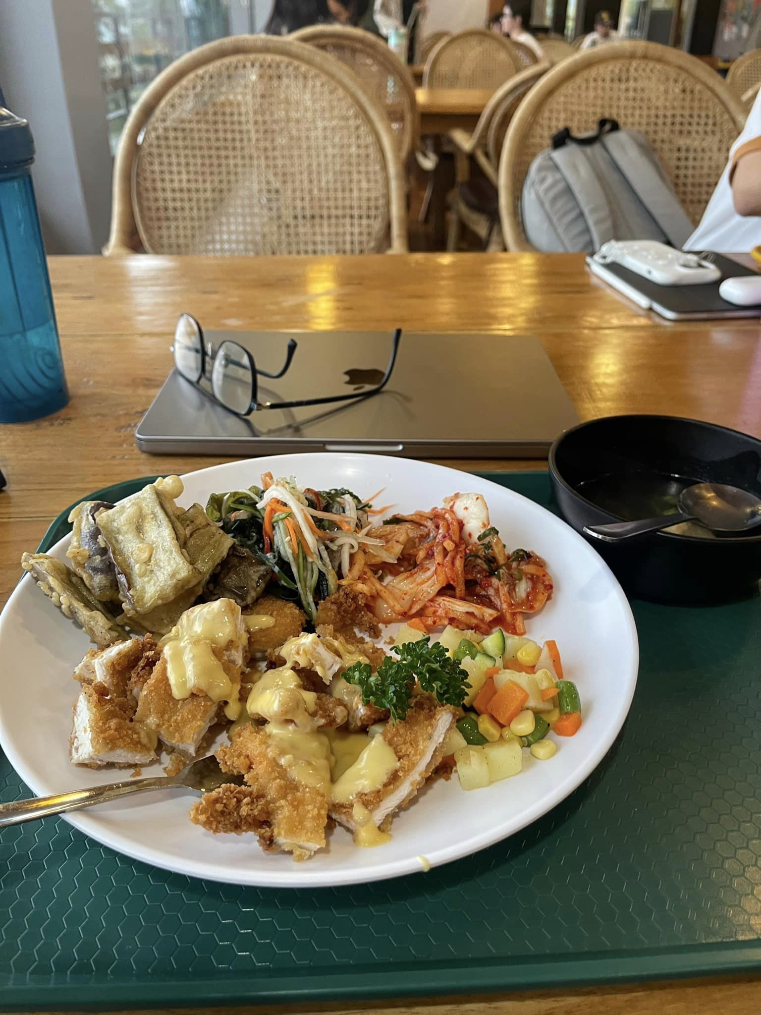 【在菲律賓語言學校吃什麼？】 碧瑤 JIC 超韓的！？ 最好吃的學校？