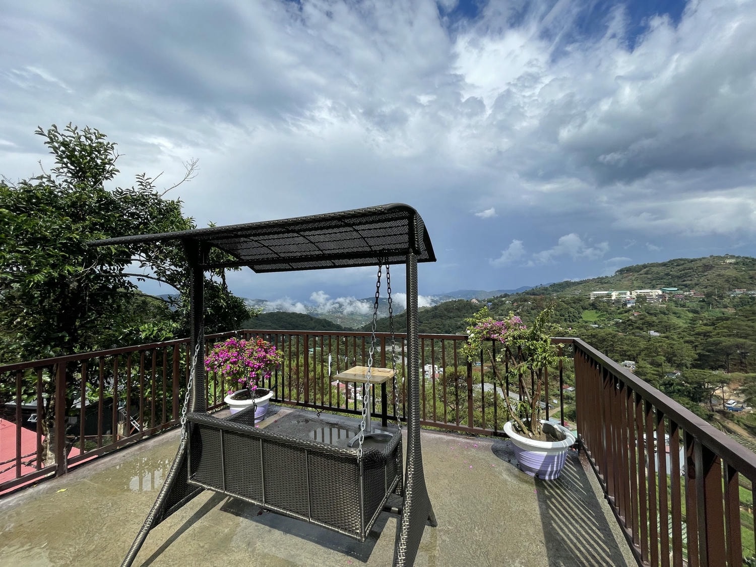 【碧瑤 JIC 附近 No.1 的咖啡廳】風景絕美，食物好吃的峭壁咖啡廳 Rockyard Café